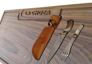 Kit Tabla de Lapacho personalizada + Set de Cubiertos Artesanales